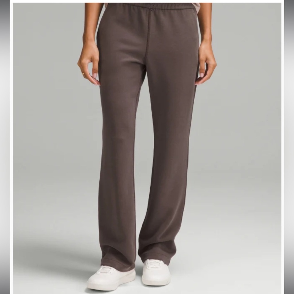 Lululemon Women’s Espresso Softstream  high rise Pant 6